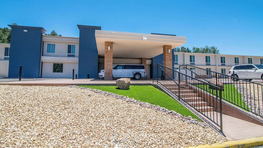 Elevate Hotel at Sierra Blanca Ruidoso, an Ascend Collection Hotel