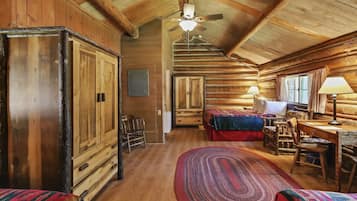 One bedroom cabin | 1 bedroom, free cribs/infant beds