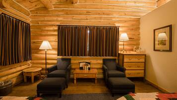 1 bedroom, premium bedding, down comforters, pillowtop beds
