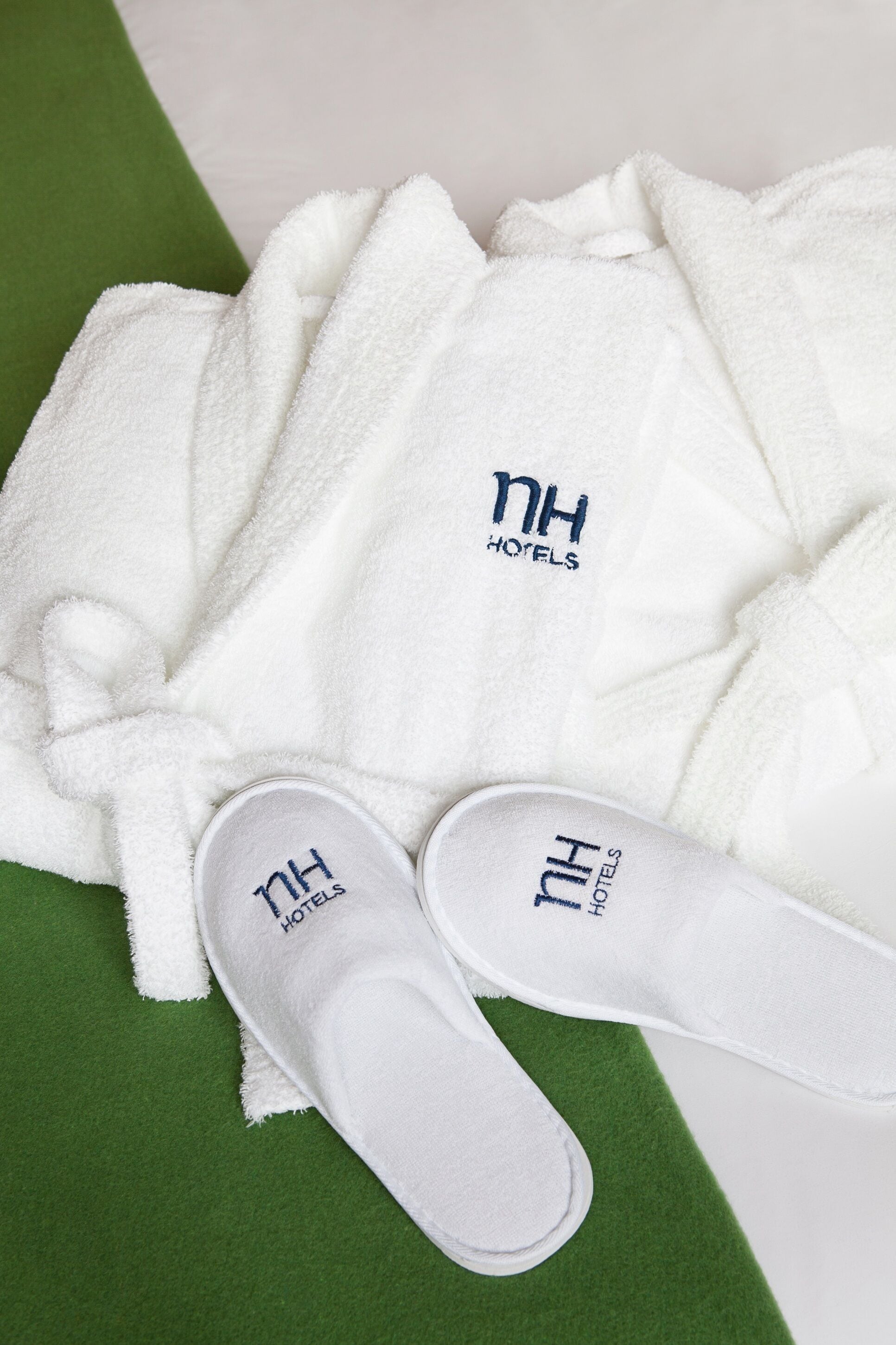 superior room, terrace (view) | bathroom amenities | hair dryer, bidet, heated floors, towels