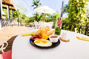 Breakfast, lunch, dinner and brunch served  - San Ignacio Resort Hotel (San Ignacio)