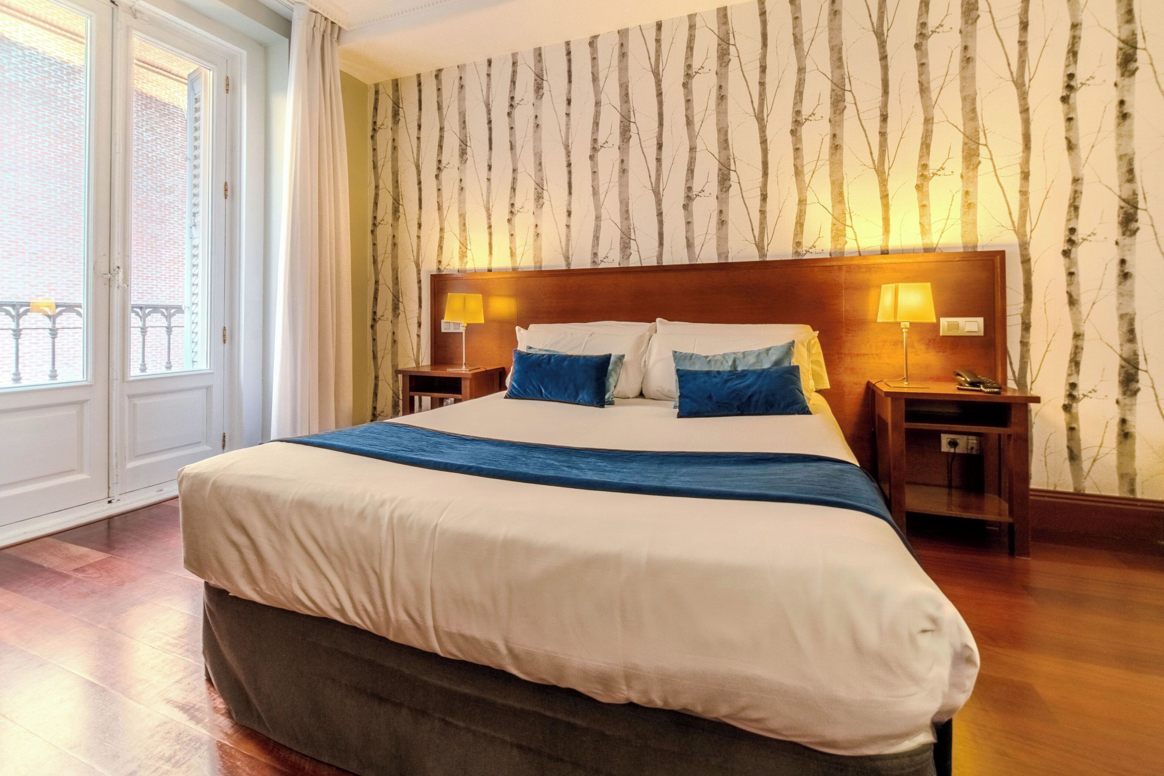 double or twin room | minibar, in-room safe, desk, blackout curtains