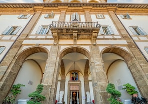 Property entrance - Villa Tuscolana (Frascati)