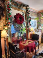 Flat-screen TV, fireplace, DVD player