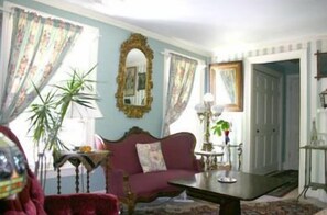 Veranda Room | Living area | Flat-screen TV, fireplace, DVD player - House of 1833 Bed & Breakfast & Gardens (Mystic)