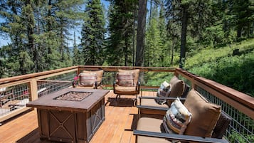 Exclusive Tree House, 5 Bedrooms, Valley View | Terrace/patio
