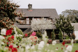 Fachada da propriedade