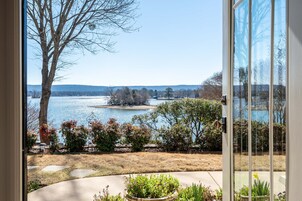 Ropa de cama de alta calidad y tabla de planchar con plancha 