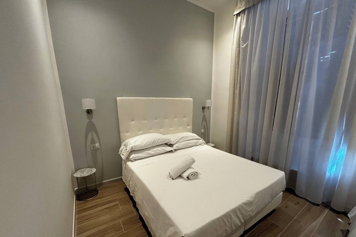 Allergikerbettwaren, Daunenbettdecken, Minibar, Zimmersafe