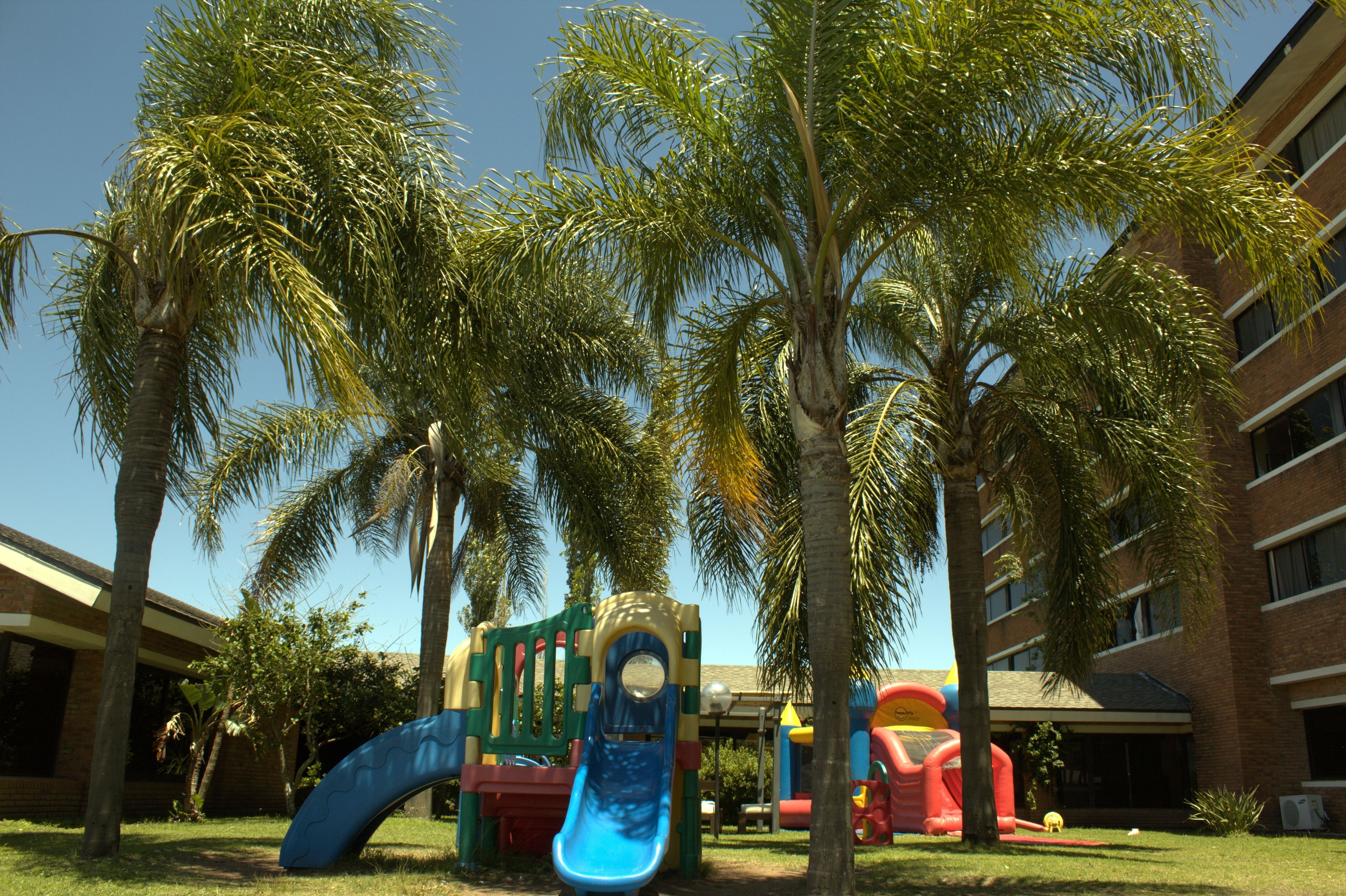 children’s play area – outdoor