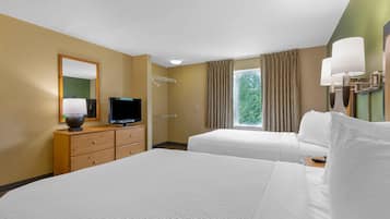 Studio, 2 Double Beds, Non Smoking | Desk, laptop workspace, blackout curtains, iron/ironing board