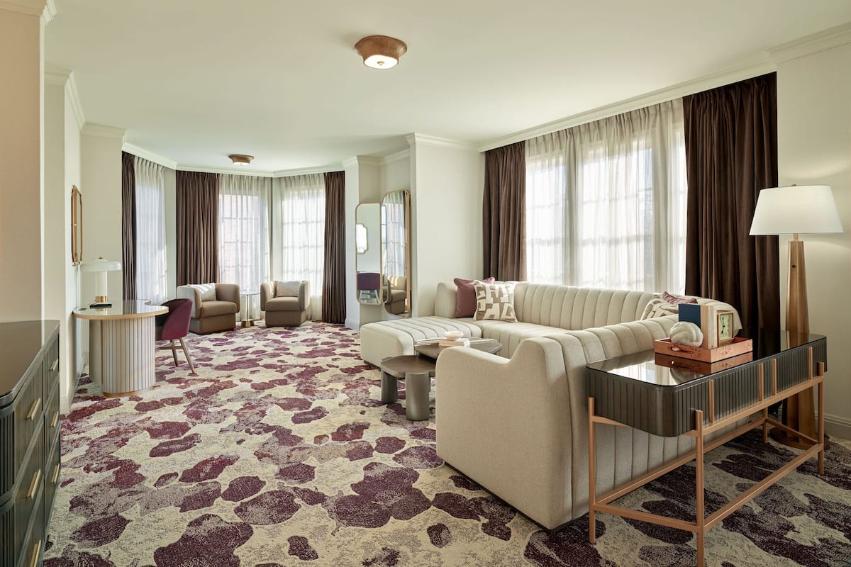 Suite (Highland)