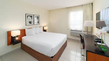 Standard Room, 2 Twin Beds, Non Smoking | Desk, laptop workspace, blackout drapes, iron/ironing board