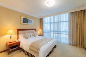 Comfort Suite | 1 bedroom, premium bedding, minibar, in-room safe