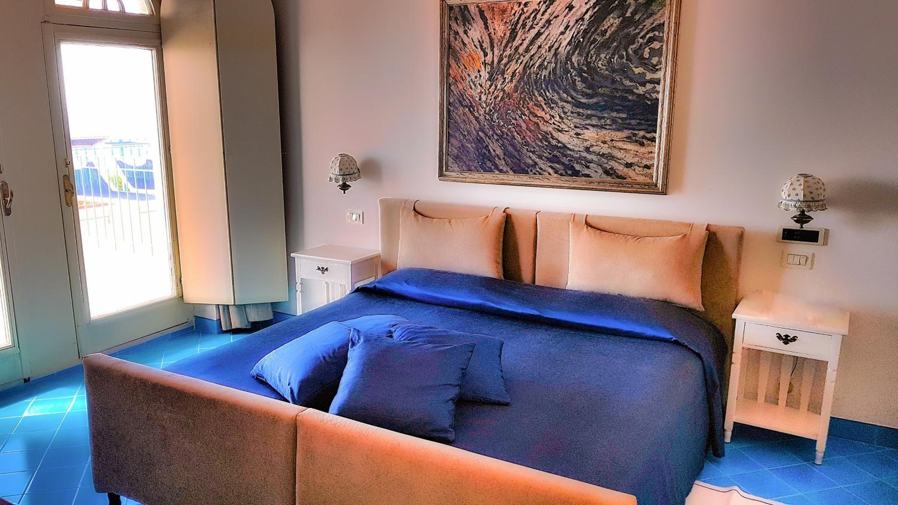 minibar, in-room safe, desk, blackout curtains