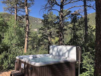 Rocky Mountain Lodge