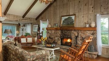 1 yatak odası, ayrı ayrı dekore edilmiş, ayrı ayrı döşenmiş