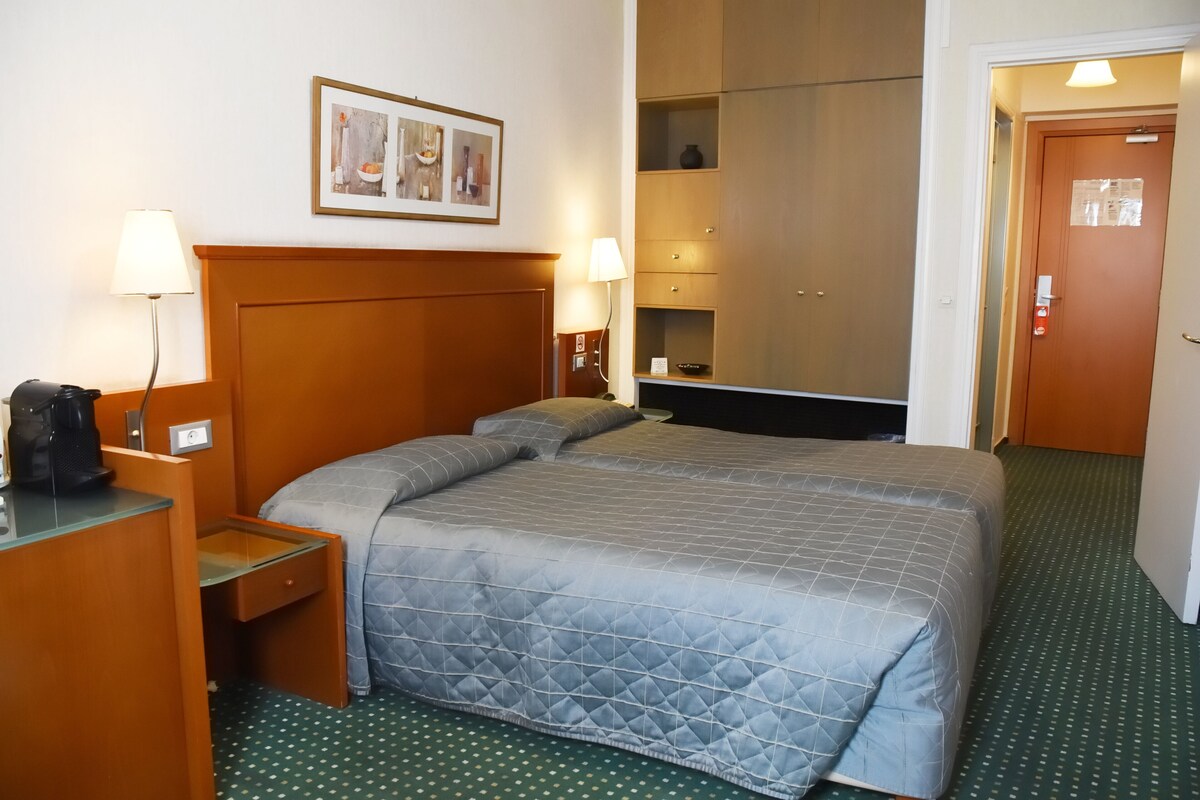 Minibar, in-room safe, desk, blackout drapes