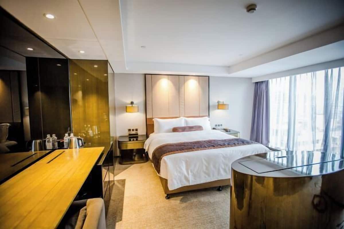 Free minibar items, in-room safe, desk, iron/ironing board