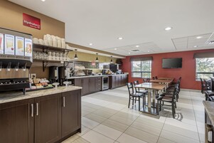 Desayuno buffet incluido todos los días 