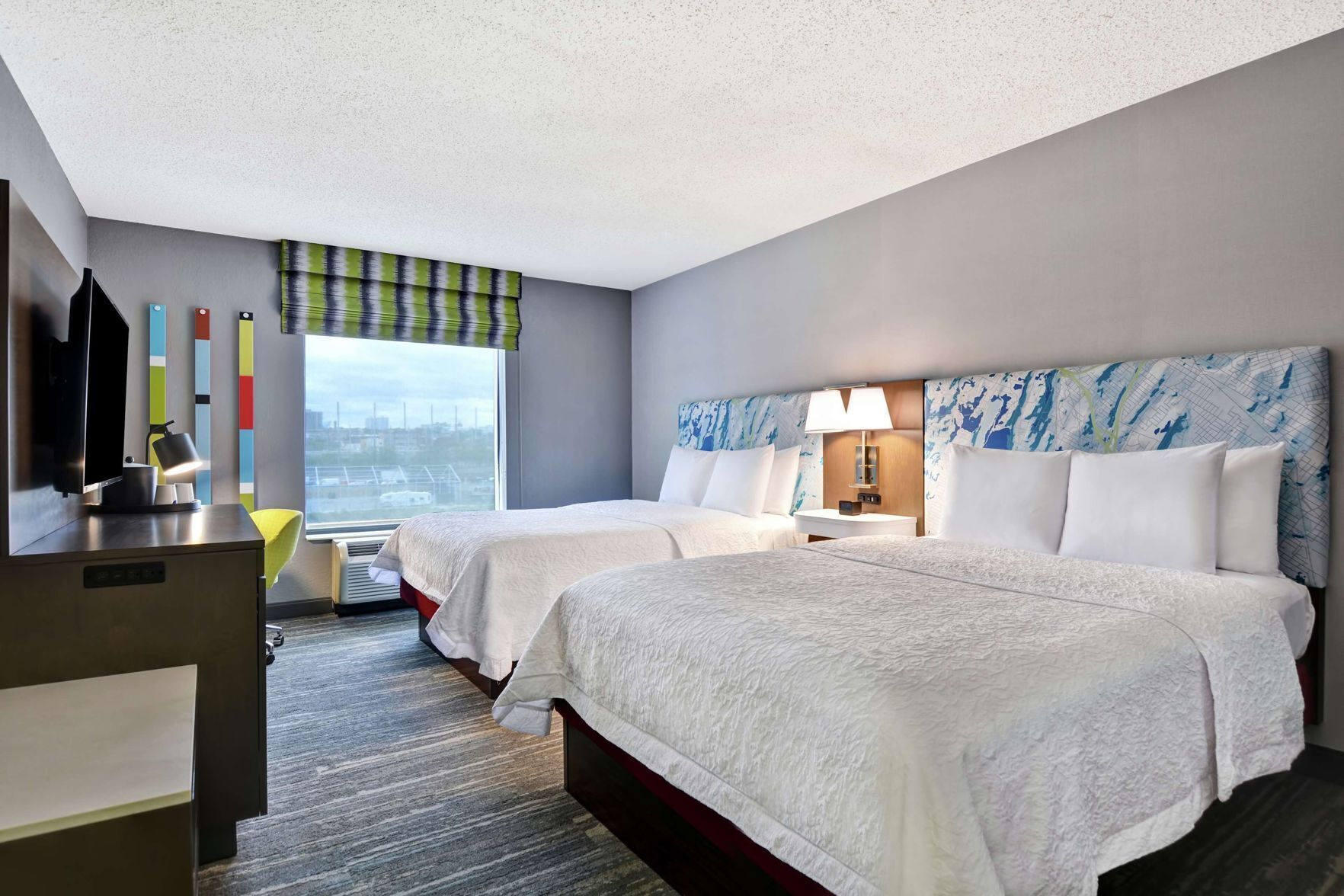 Premium bedding, in-room safe, desk, laptop workspace