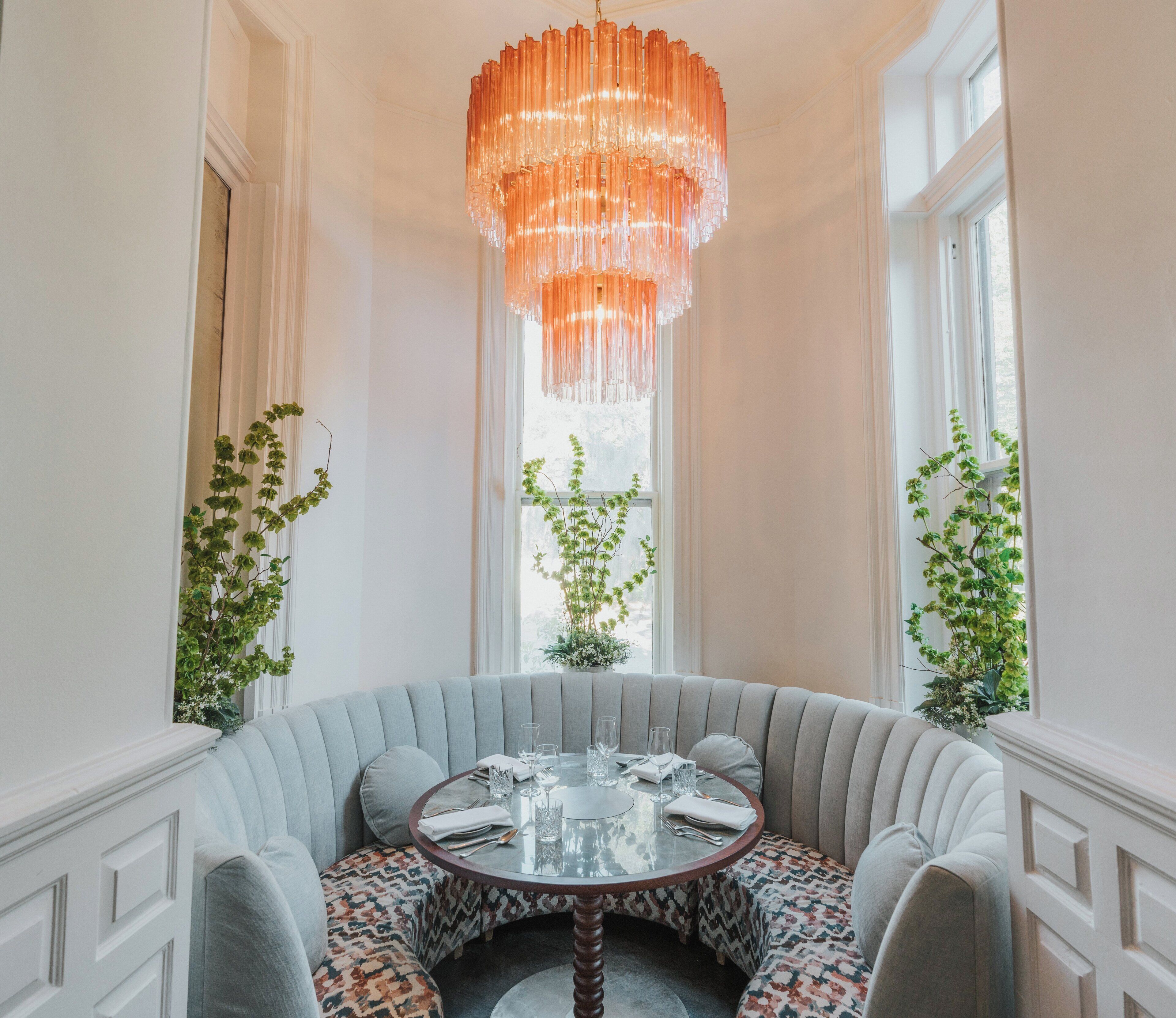 3 restaurants, breakfast, lunch, dinner served; italian cuisine