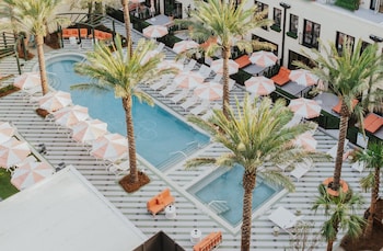 Resort view at Hotel Bardo Savannah