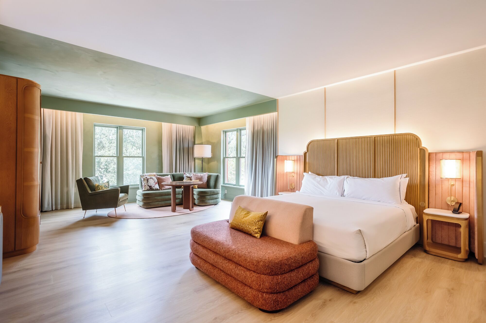 suite, 1 bedroom | 1 bedroom, hypo-allergenic bedding, down duvets, pillow-top beds