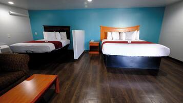 In-room safe, desk, iron/ironing board, free WiFi