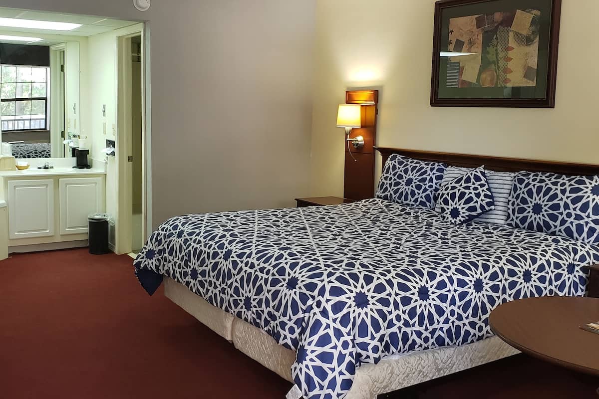 1 bedroom, individually furnished, free WiFi, bed sheets