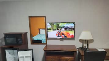 1 bedroom, individually furnished, free WiFi, bed sheets