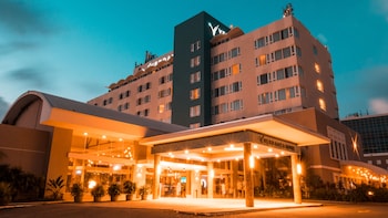 Front of property - evening/night at Verdanza Hotel