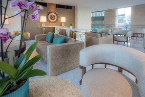 3 Restaurants, Frühstück, Mittagessen, Abendessen, internationale Küche