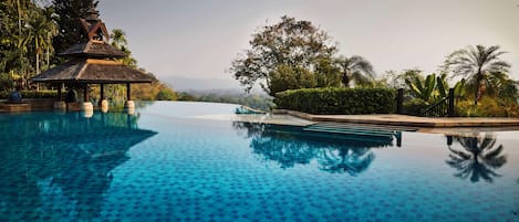 Outdoor pool, sun loungers