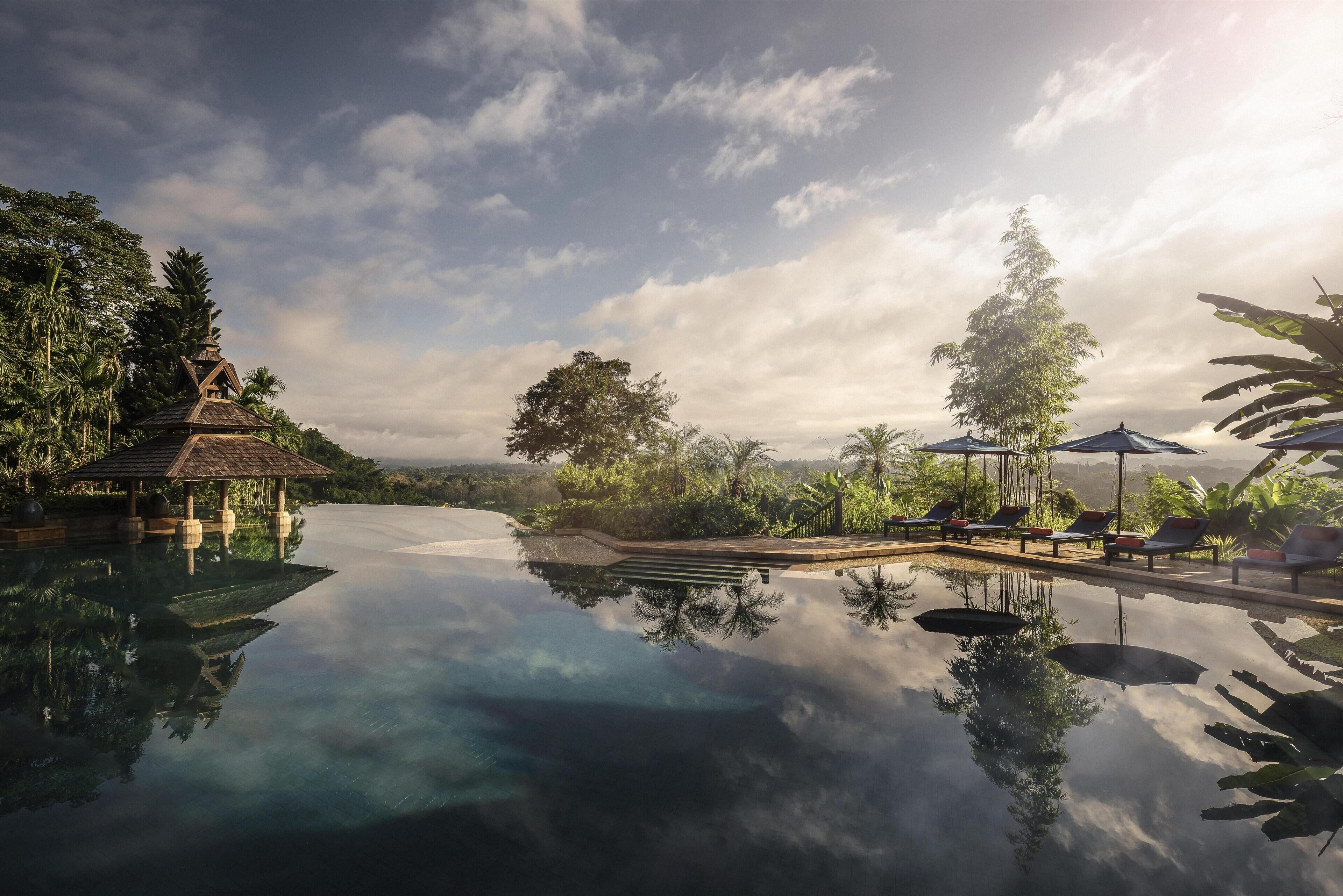 Outdoor pool, sun loungers