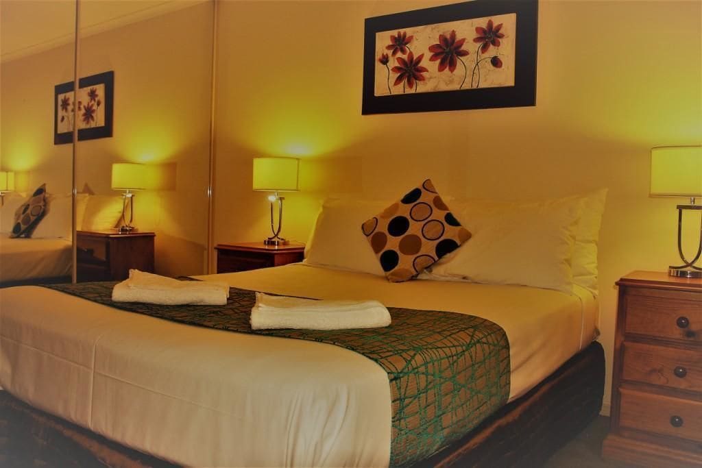 Mt Waverley Townhouses — image 12