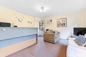 Reception - Mt Waverley Townhouses (Mount Waverley)