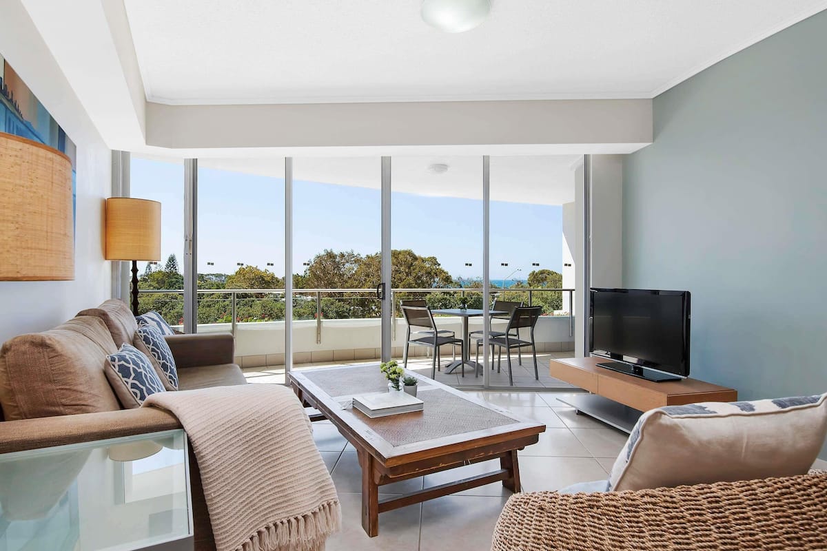 Apartment, 2 Bedrooms, Pool View