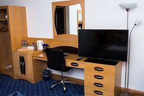 Premium bedding, individually decorated, individually furnished, desk