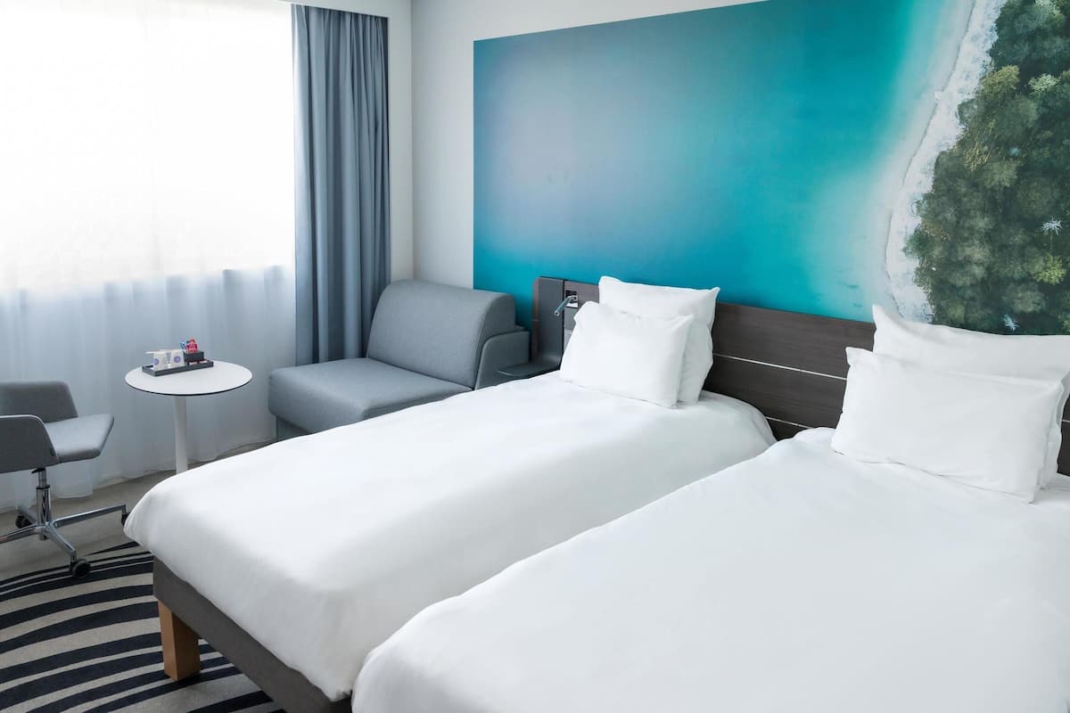 Classic Twin Room, Multiple Beds | Premium bedding, in-room safe, desk, blackout drapes