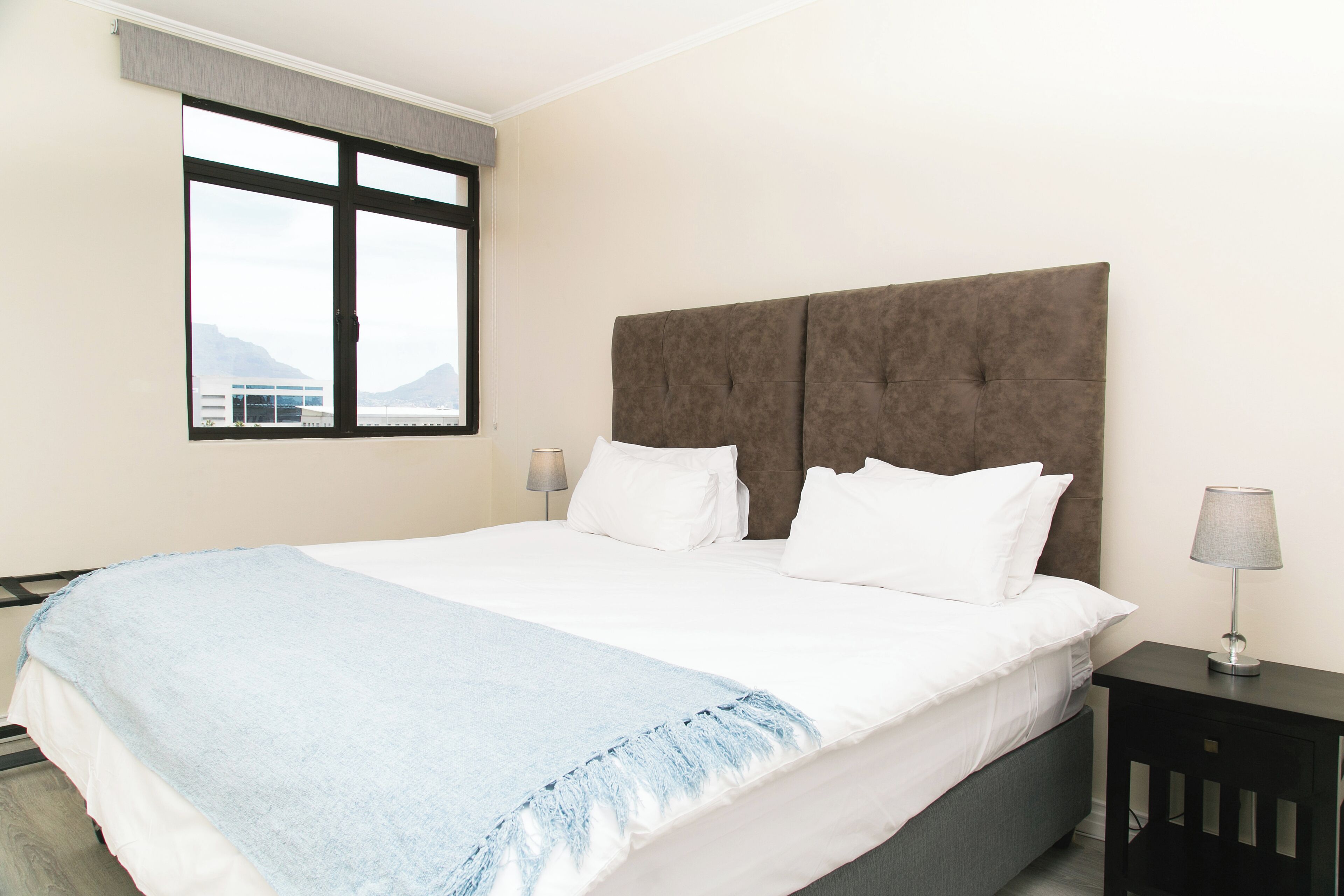 Apartament | Roba de llit d'alta qualitat i matalassos amb encoixinament addicional 