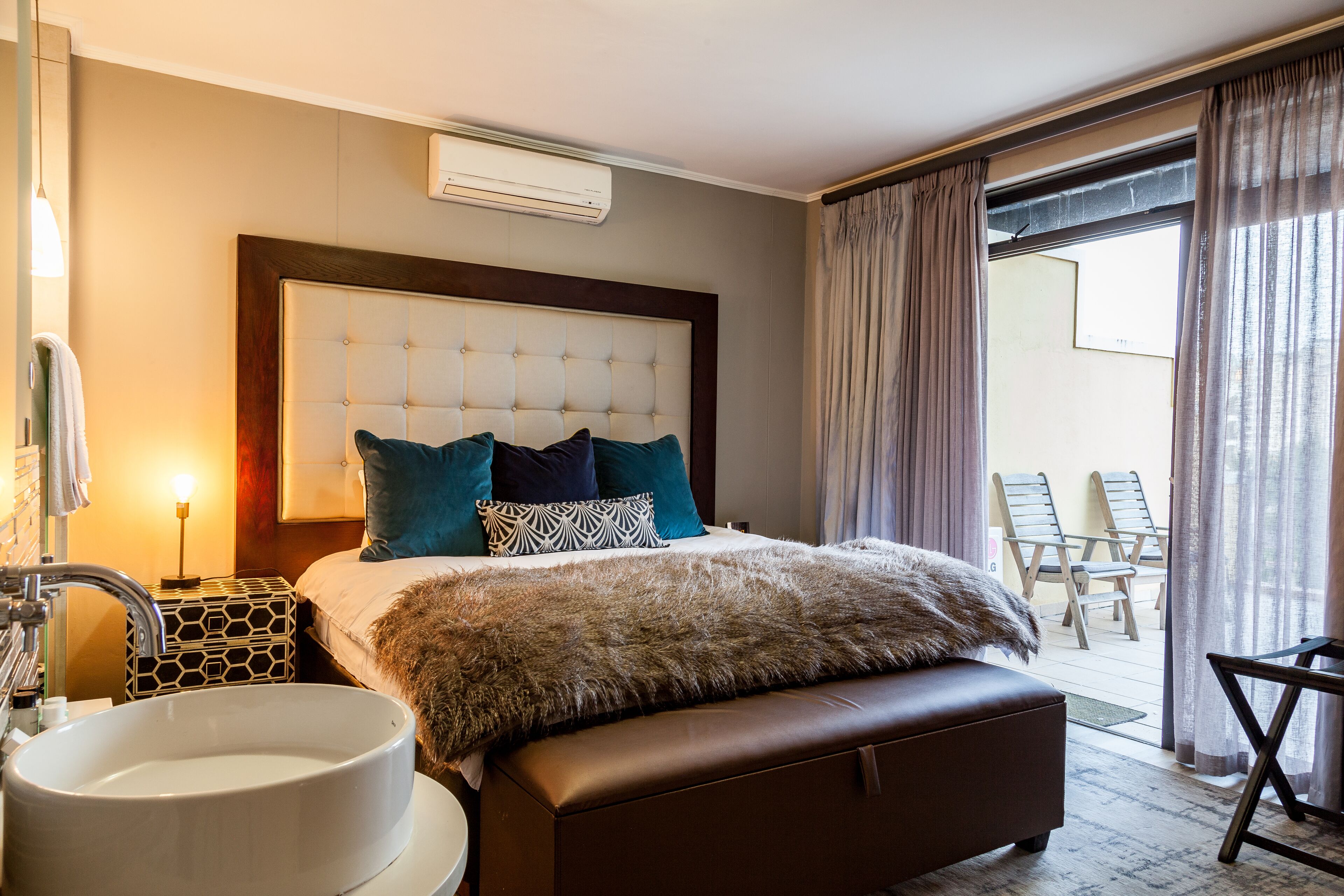 apartment, 3 bedrooms | 1 bedroom, premium bedding, pillow-top beds, in-room safe