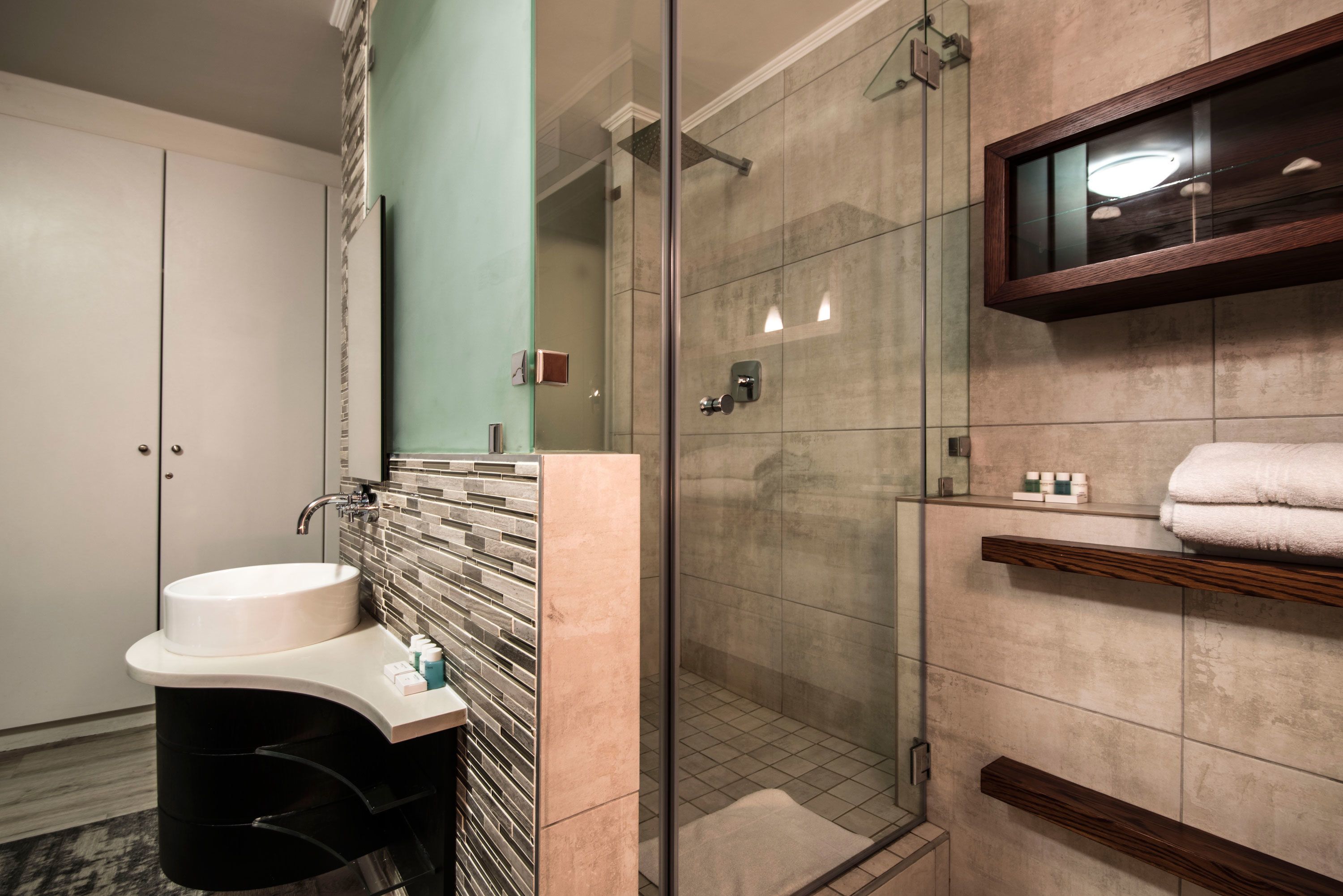 apartment, 3 bedrooms | room amenity