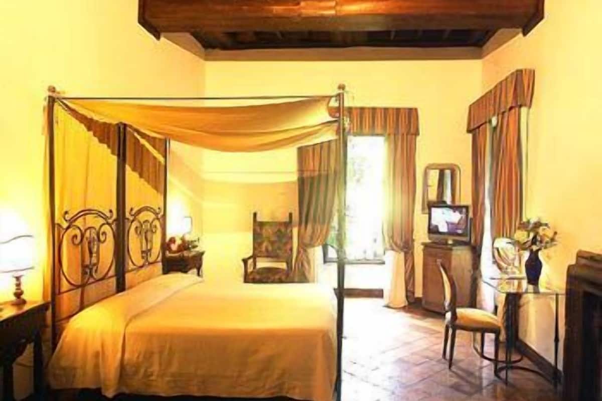 superior double room | premium bedding, select comfort beds, minibar, in-room safe