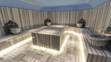 Sauna, ruang uap, pijat dengan batu panas, dan pijat jaringan dalam