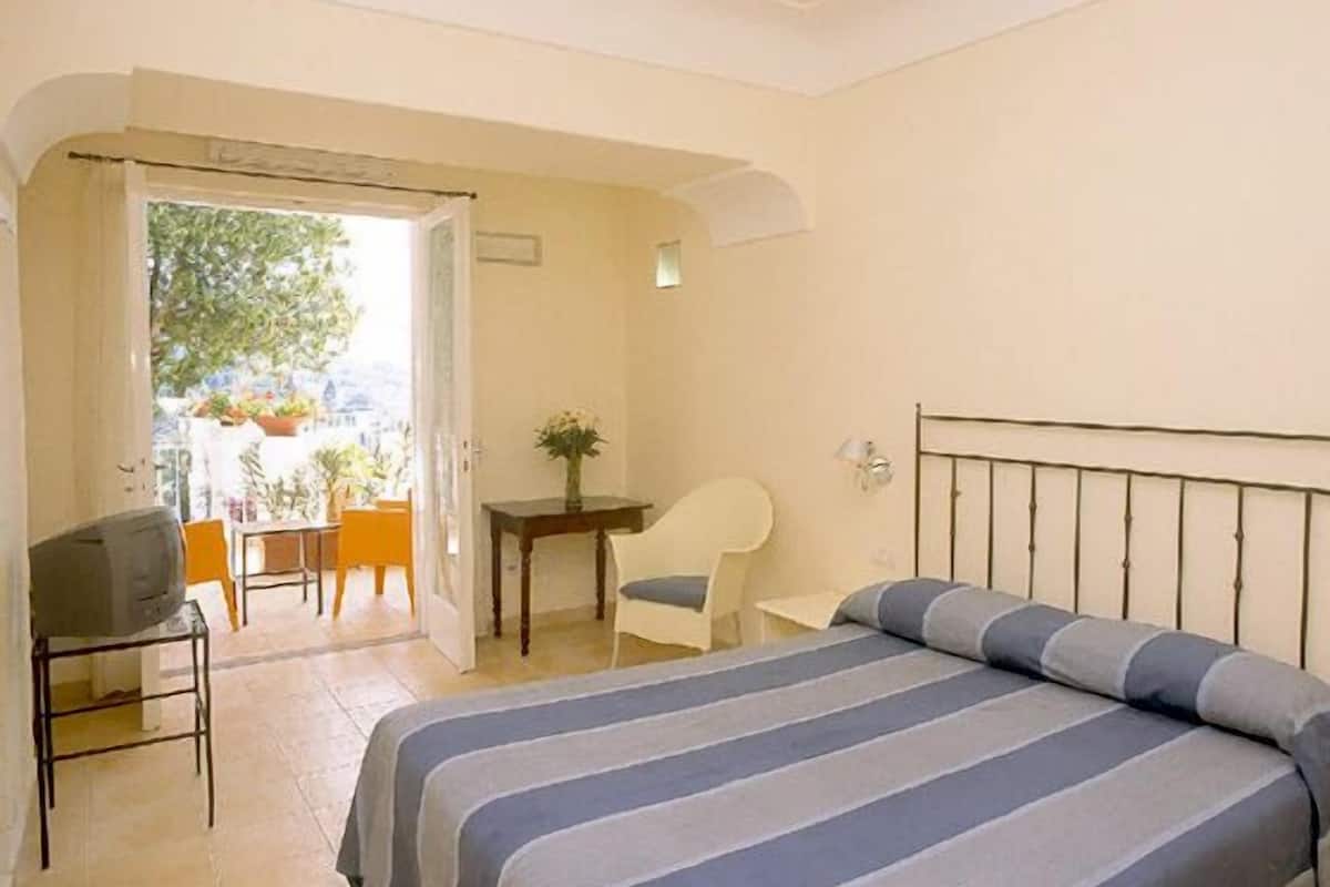 1 bedroom, minibar, in-room safe, free wifi