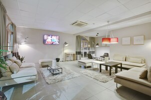 Sala de estar en el lobby