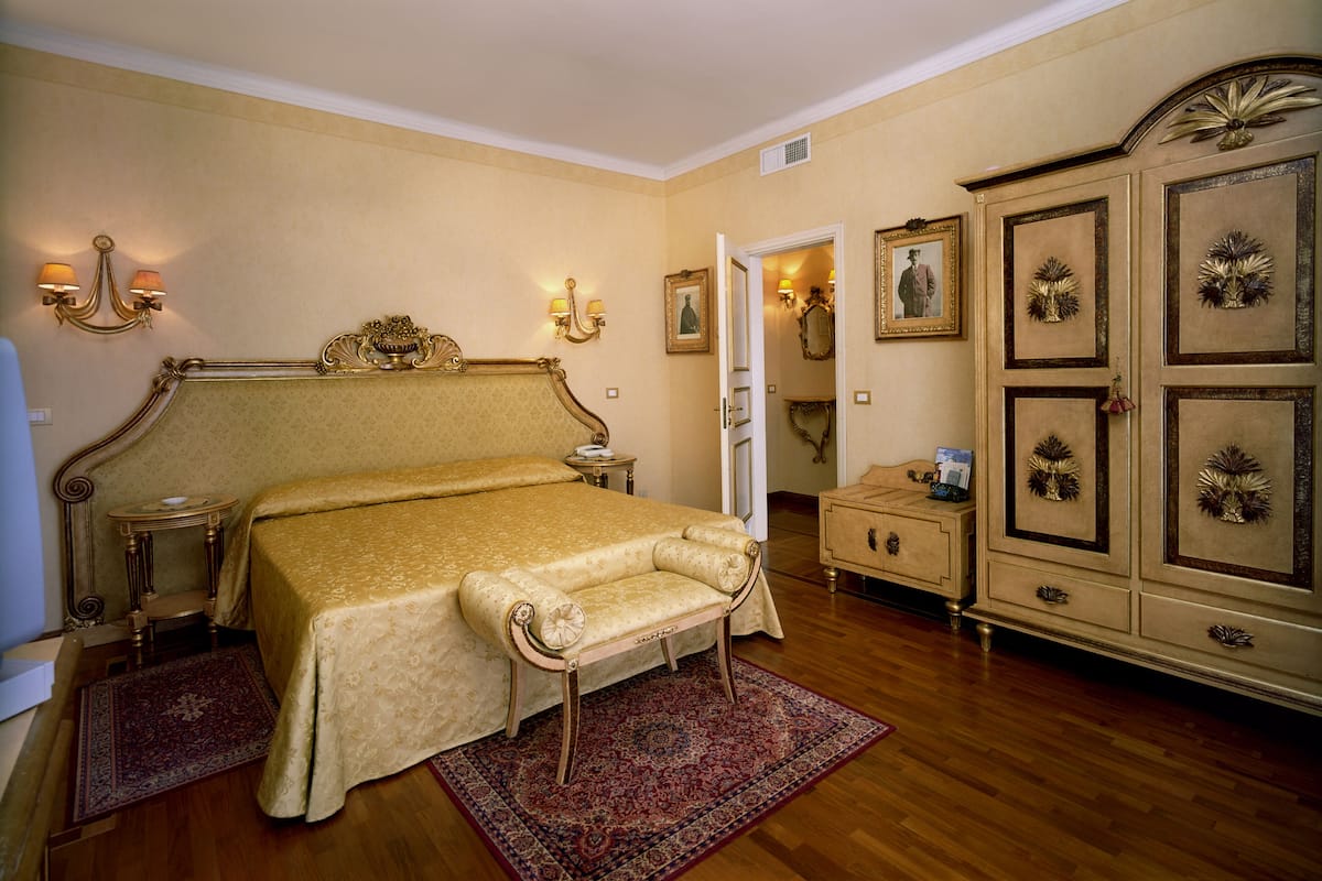 1 slaapkamer, luxe beddengoed, een minibar, een kluis op de kamer
