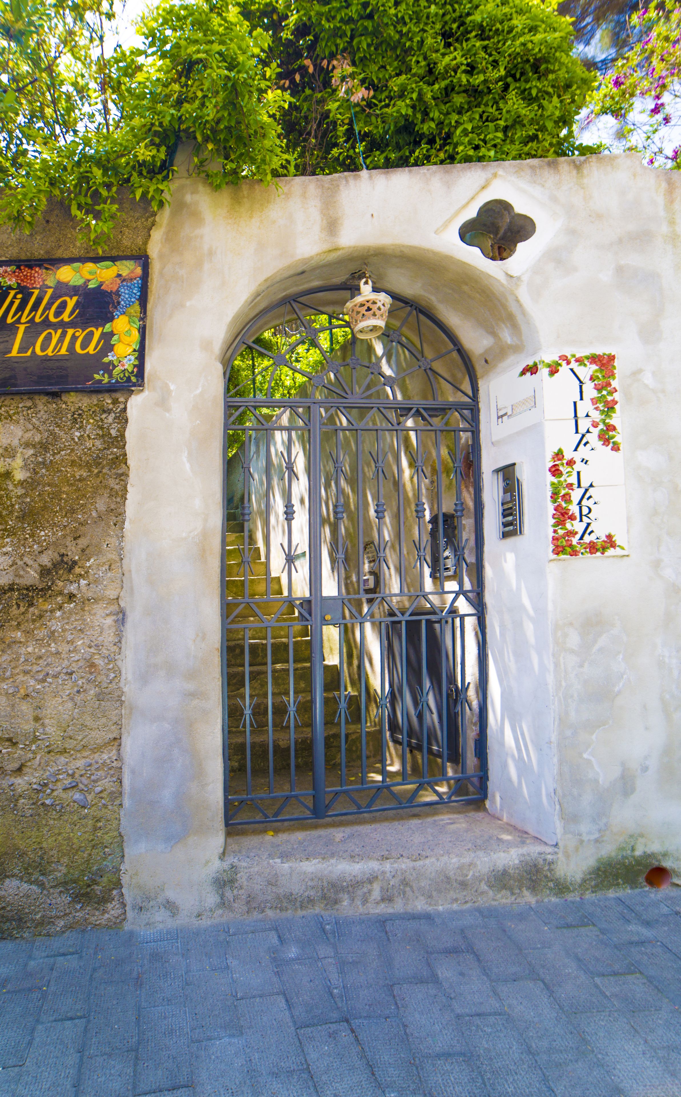 Entrada de la propiedad