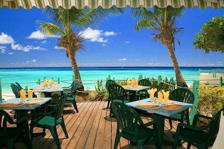 Bar (on property). Blue Orchids Beach Hotel